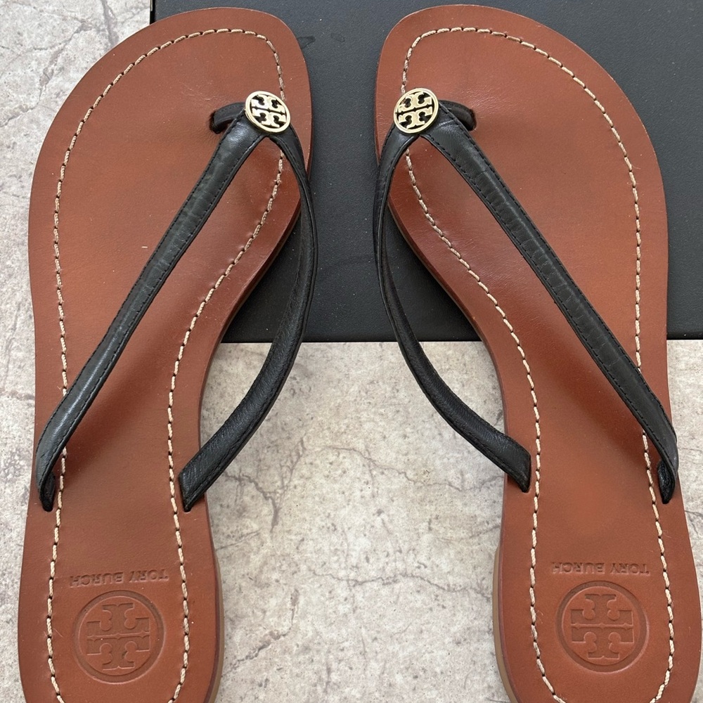 Tory Burch Terra Black Leather Sandals with Minimalist Design
